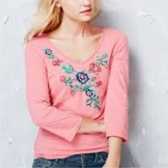 Garnet Hill Women’s Floral Embroidered V-Neck 3/4 Sleeve Tee Light Blue Large - Picture 9 of 9